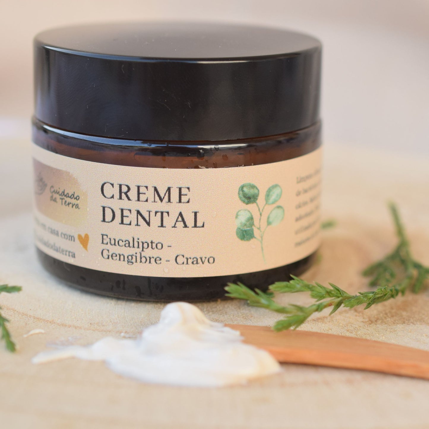 Creme dental - Limpeza e frescor